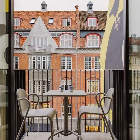 Luxury Cozy With Sunny Balcony Copenhague