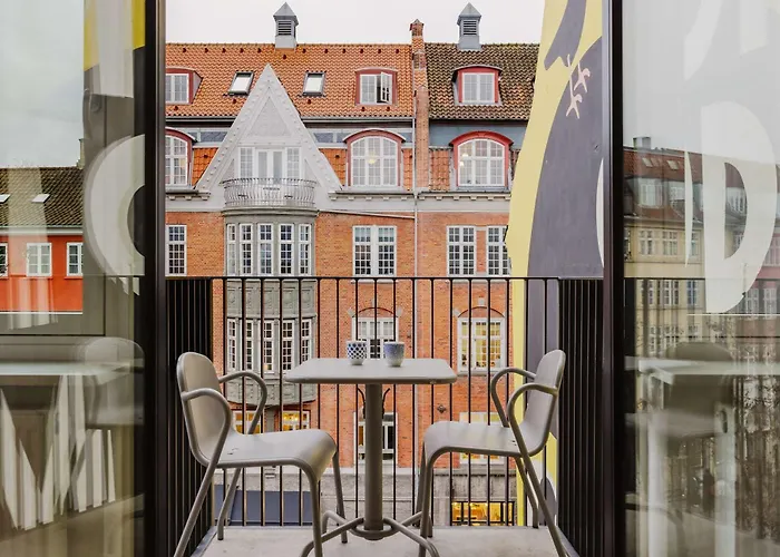 Luxury Cozy With Sunny Balcony Copenhague