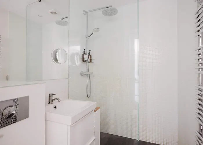 Luxury Cozy With Sunny Balcony Copenhague