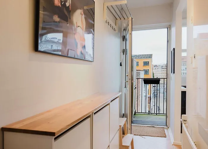 Luxury Cozy With Sunny Balcony Appartement *