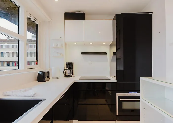 Appartement Luxury Cozy With Sunny Balcony Kopenhagen